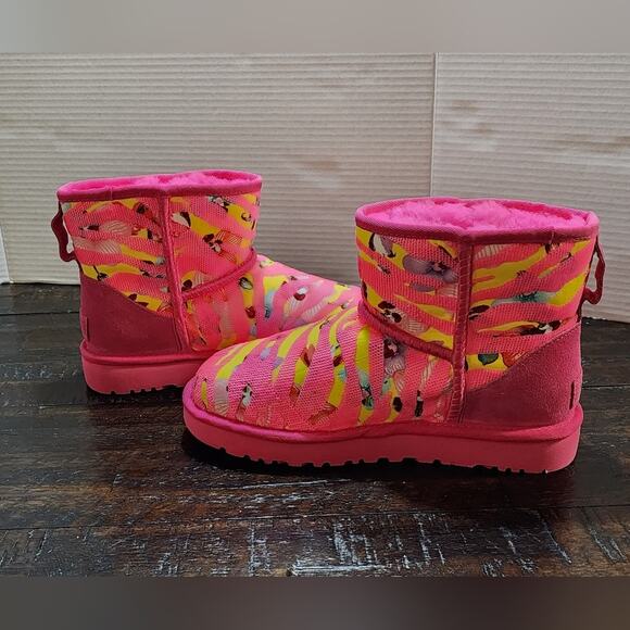 Ugg Womens Shoes Ugg Women’s Classic Mini Tiger Flower Boots Pink/Yellow size 7 - Picture 9 of 14